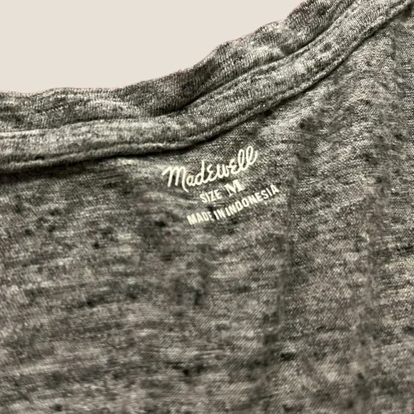 Madewell V-Neck Basic Tee - Picture 2 of 3